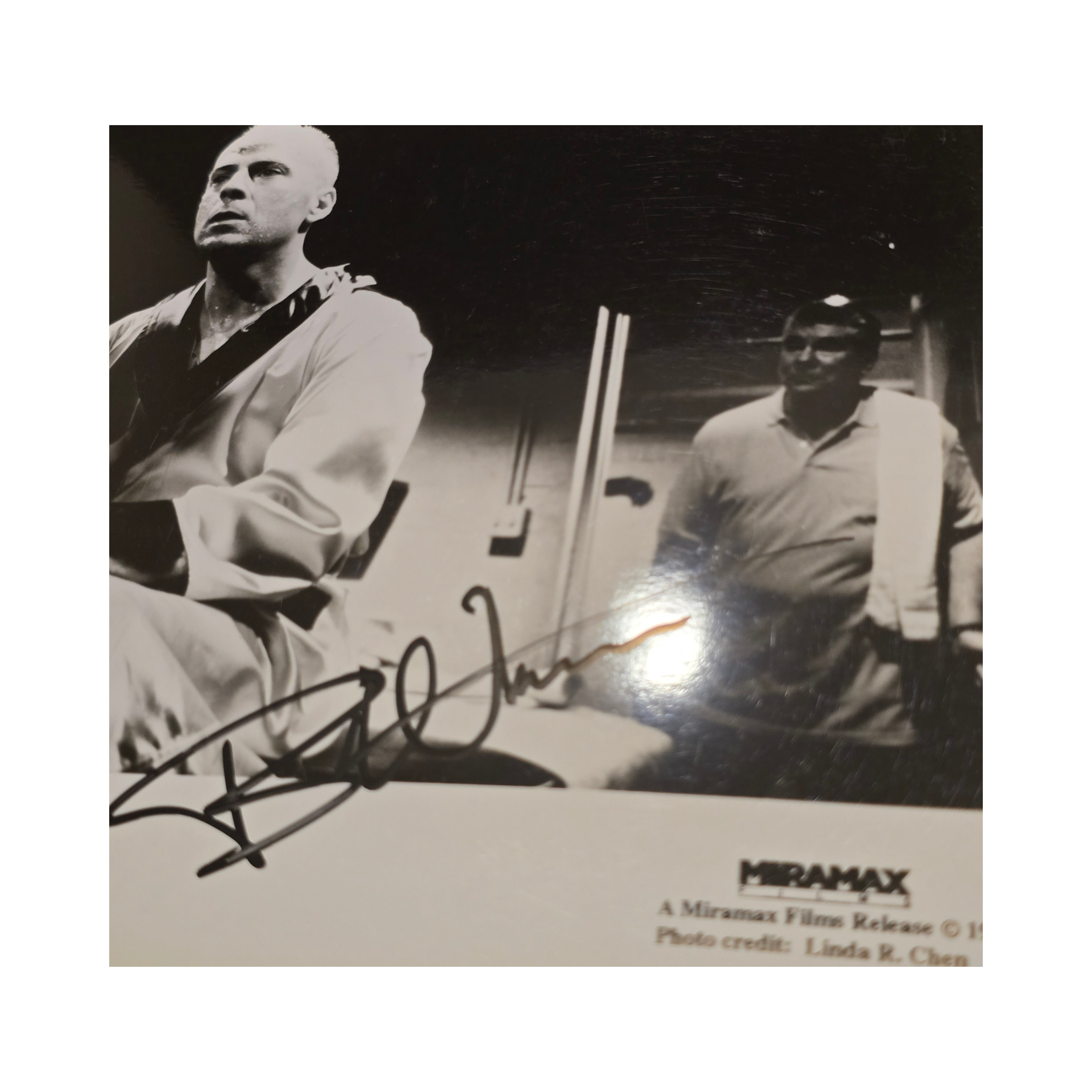 Bruce Willis signed press photo Pulp Fiction 1994 -  signed press photo