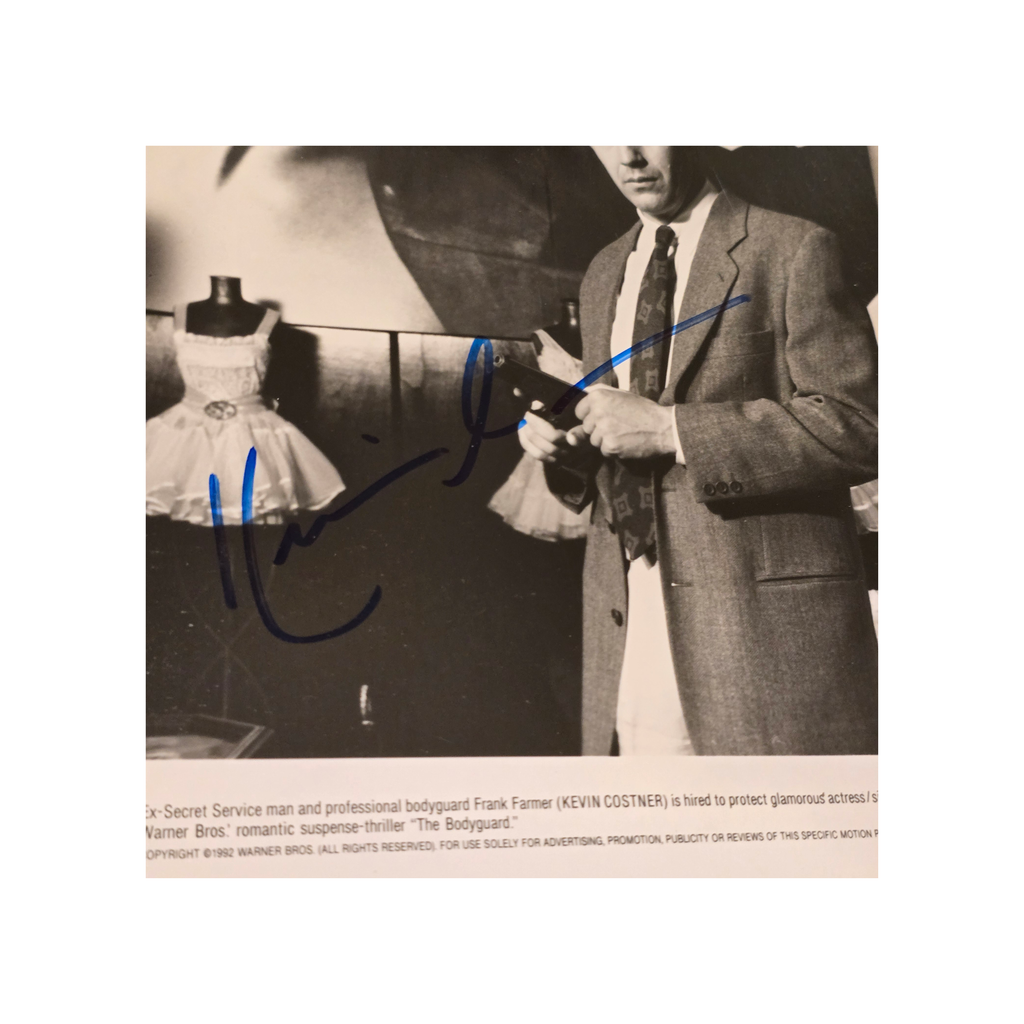 Kevin Costner - The Bodyguard 1992 - signed press photo